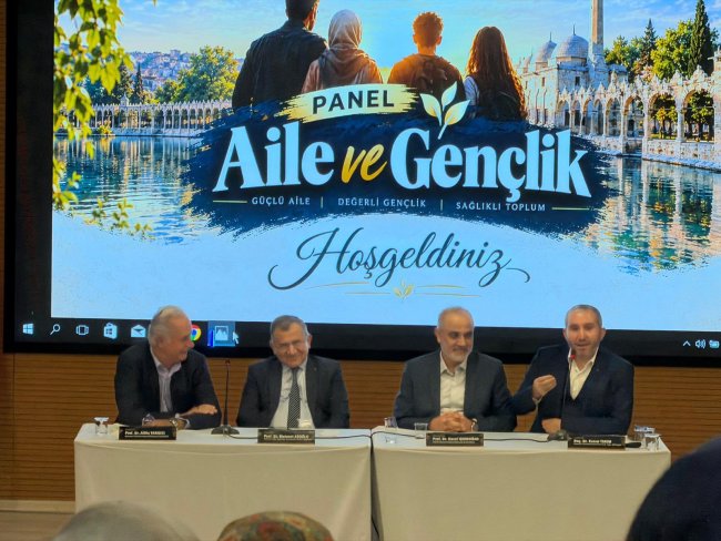 Aile-ve-Genclik-Paneli-1 “Aile ve Gençlik” Paneli Gerçekleştirildi.