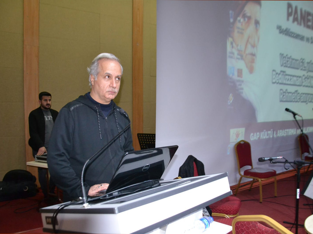 PANEL-4-1 GAPDER tarafından "Bediüzzaman ve Davası" Konulu Panel Şanlıurfa'da Gerçekleştirildi